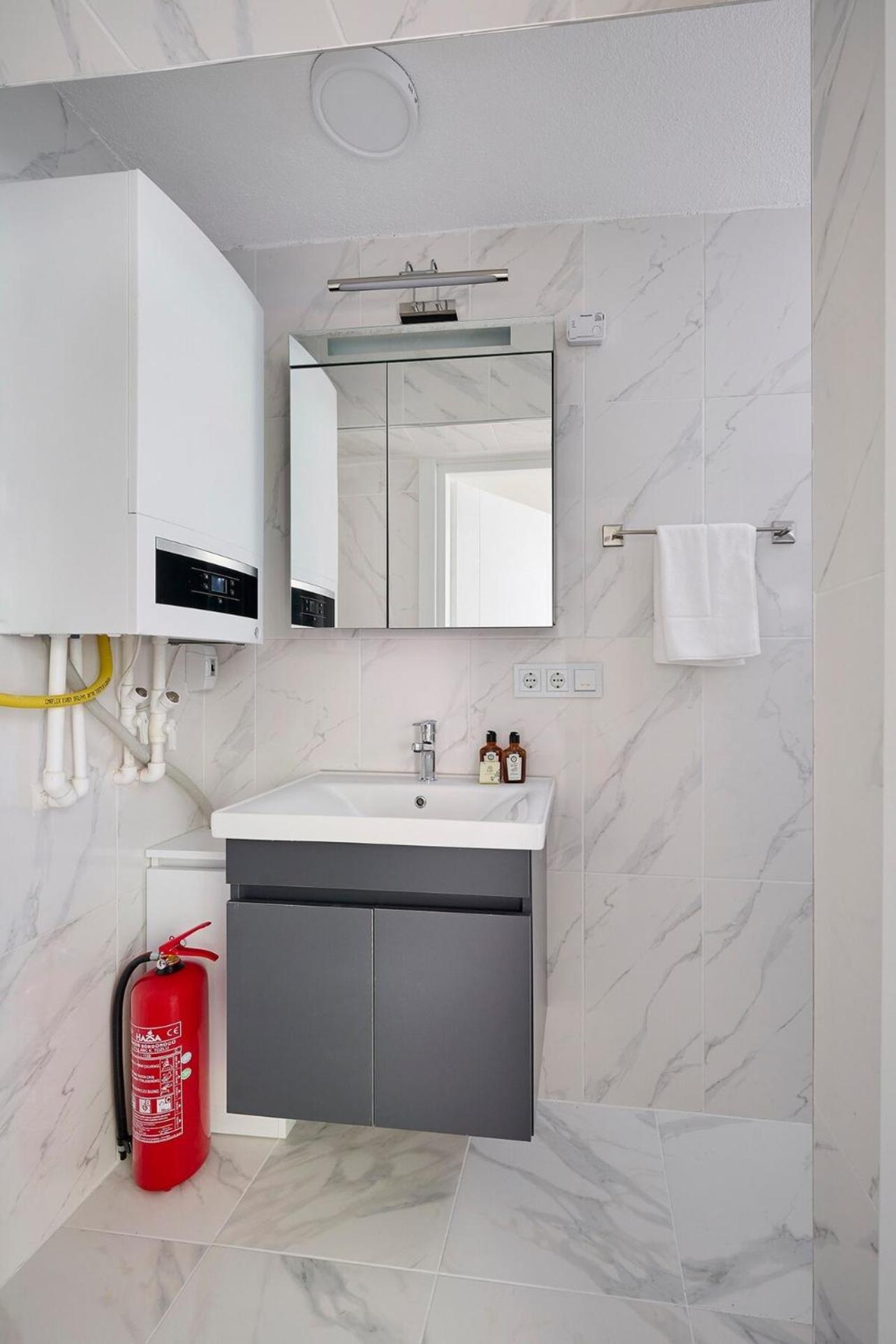 Bright Modern New 1bed1bath Hidden Gem Bebek! #78 Daire